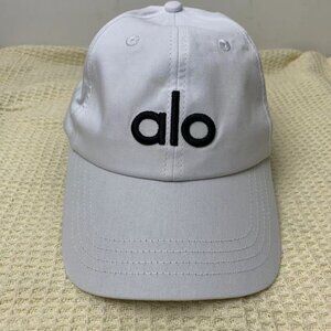 🆕ALO Yoga OFF-DUTY CAP white hat with black logo